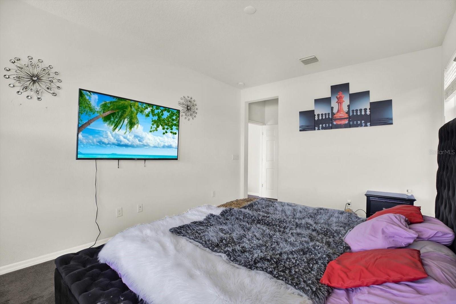 Image 17 of 34 For 9058 Spruce Creek Circle