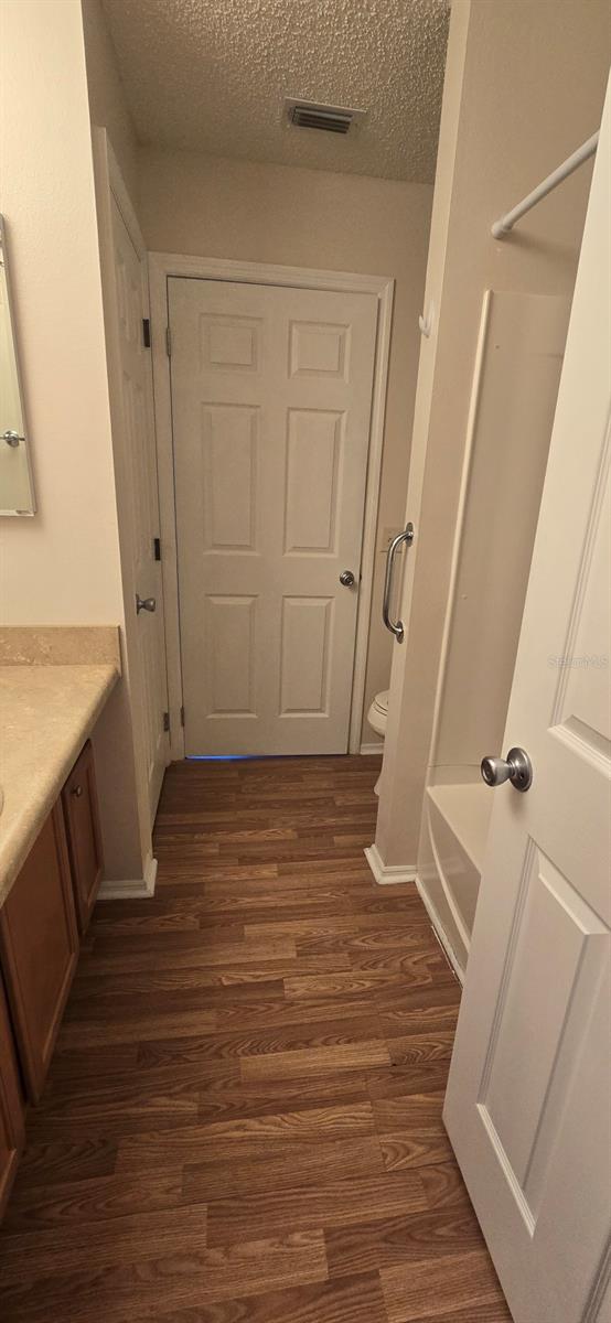 Image 3 of 13 For 2419 Southern Oak Street