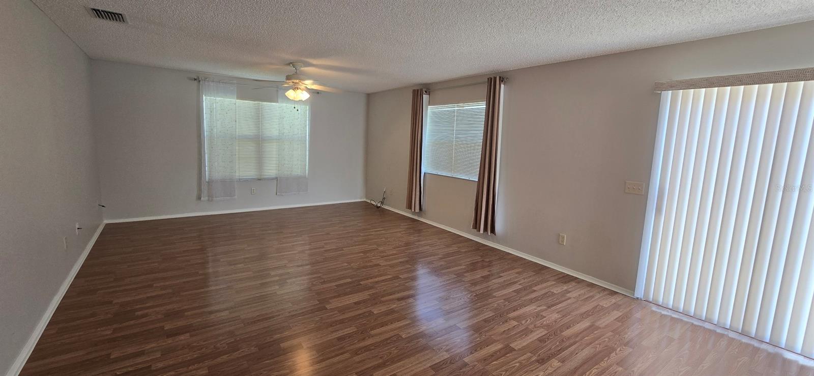 Image 7 of 13 For 2419 Southern Oak Street