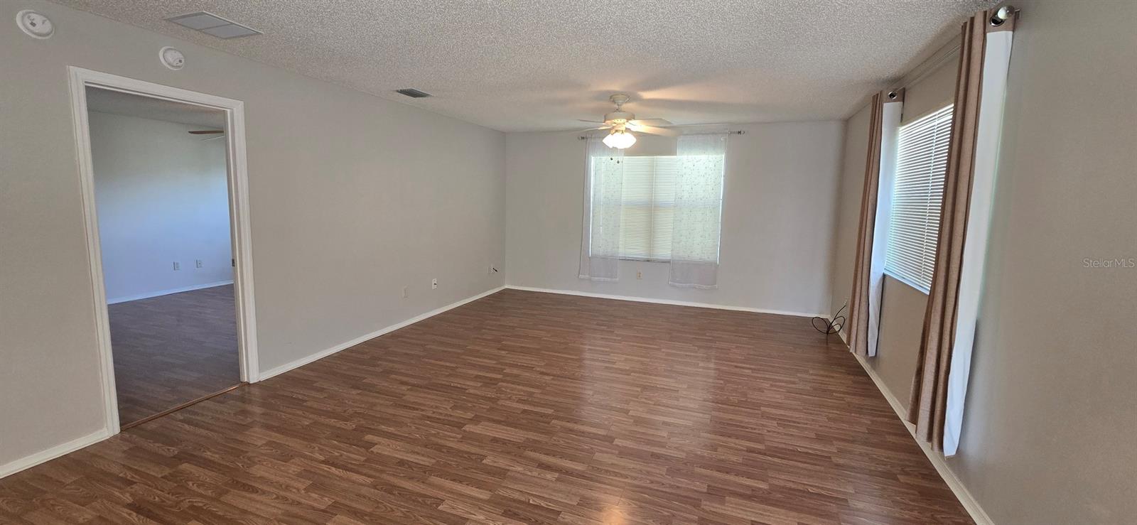 Image 8 of 13 For 2419 Southern Oak Street