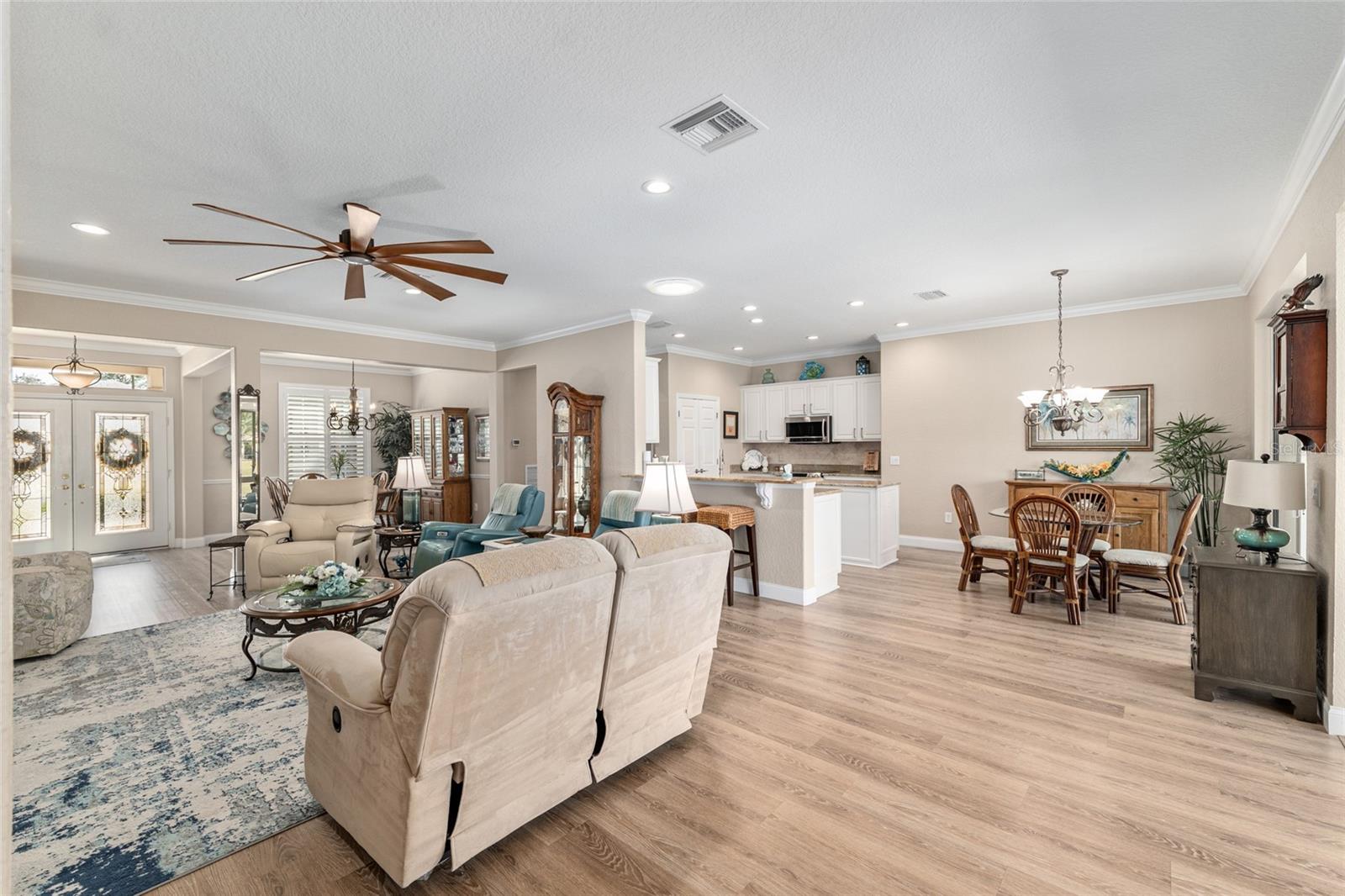 Image 19 of 84 For 9049 119th Street