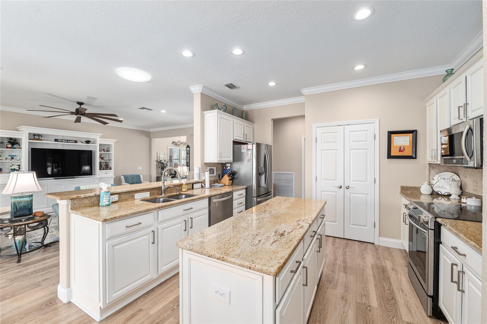 Image 23 of 84 For 9049 119th Street