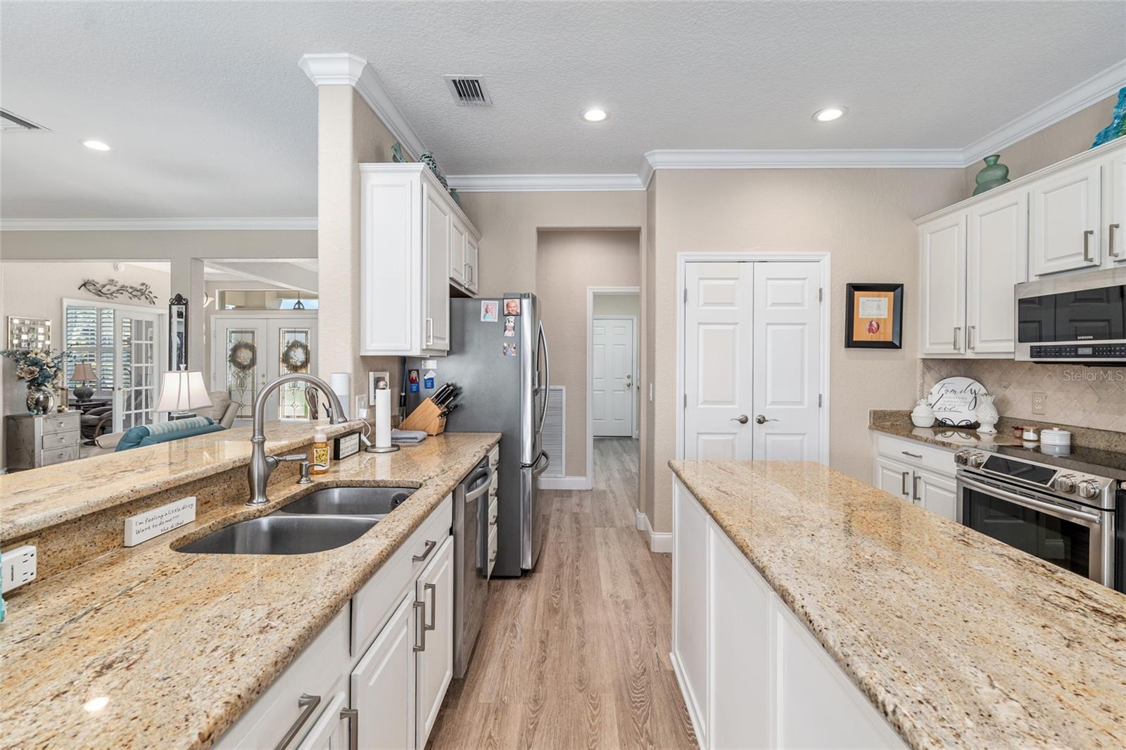 Image 24 of 84 For 9049 119th Street