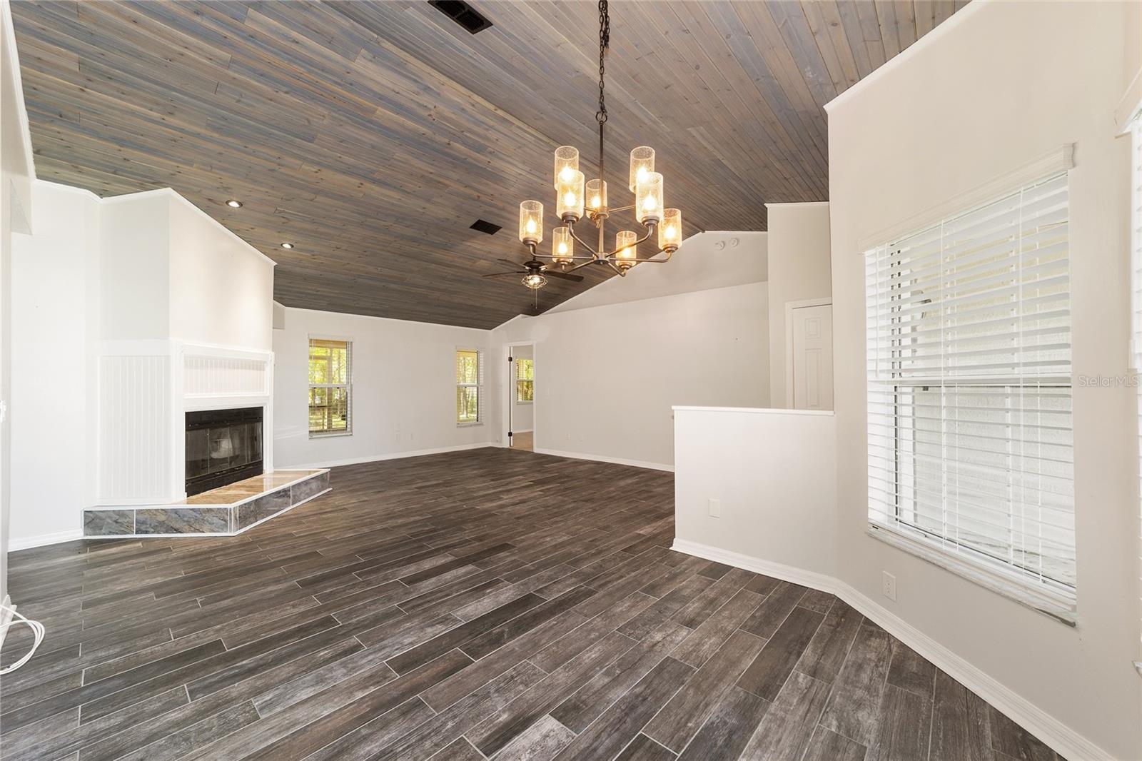 Image 10 of 37 For 13740 49th Place