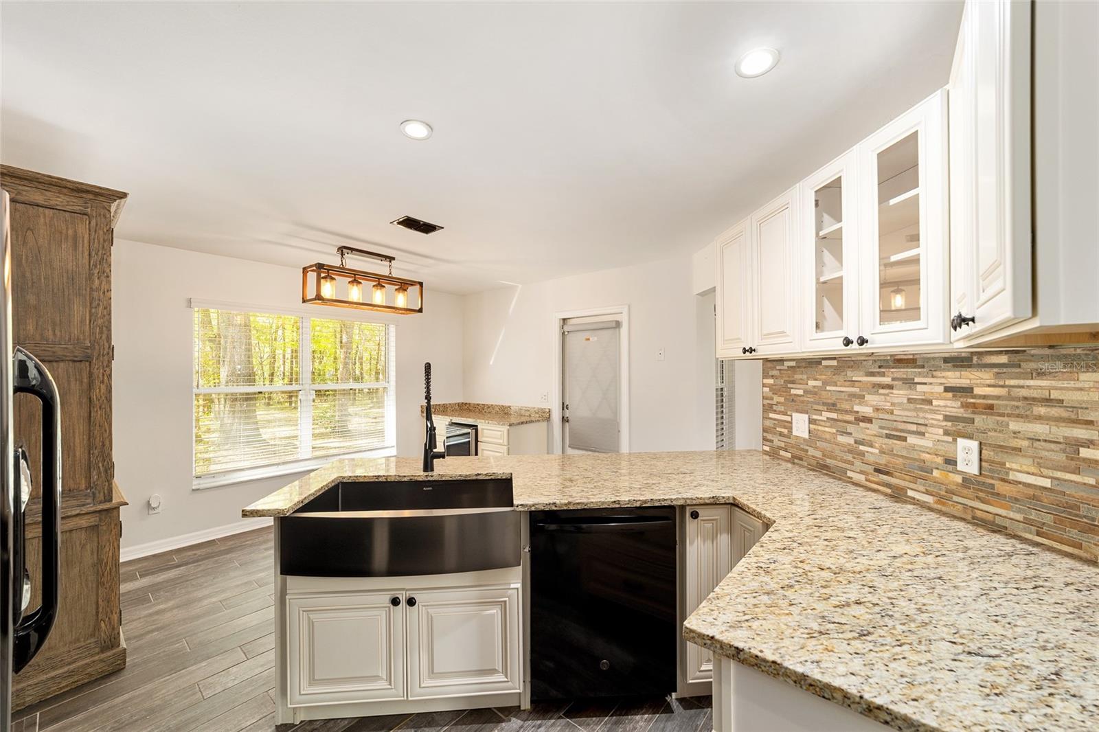 Image 14 of 37 For 13740 49th Place