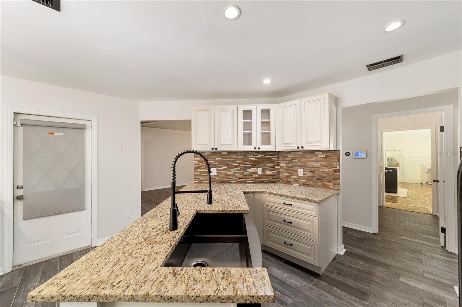 Image 15 of 37 For 13740 49th Place