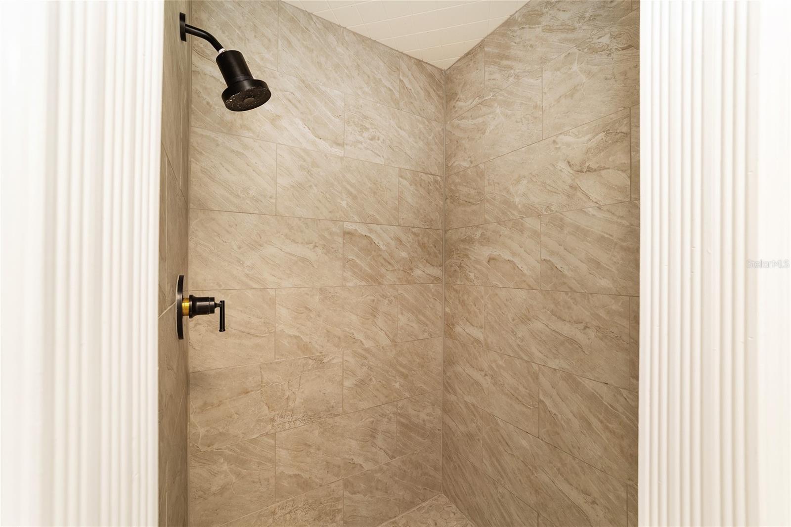 Image 25 of 37 For 13740 49th Place