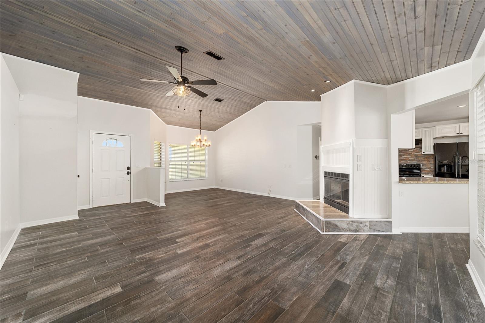 Image 4 of 37 For 13740 49th Place