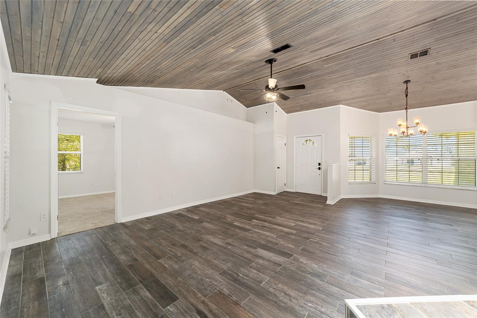 Image 5 of 37 For 13740 49th Place