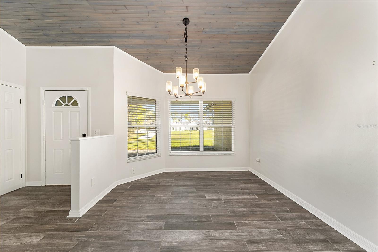 Image 8 of 37 For 13740 49th Place