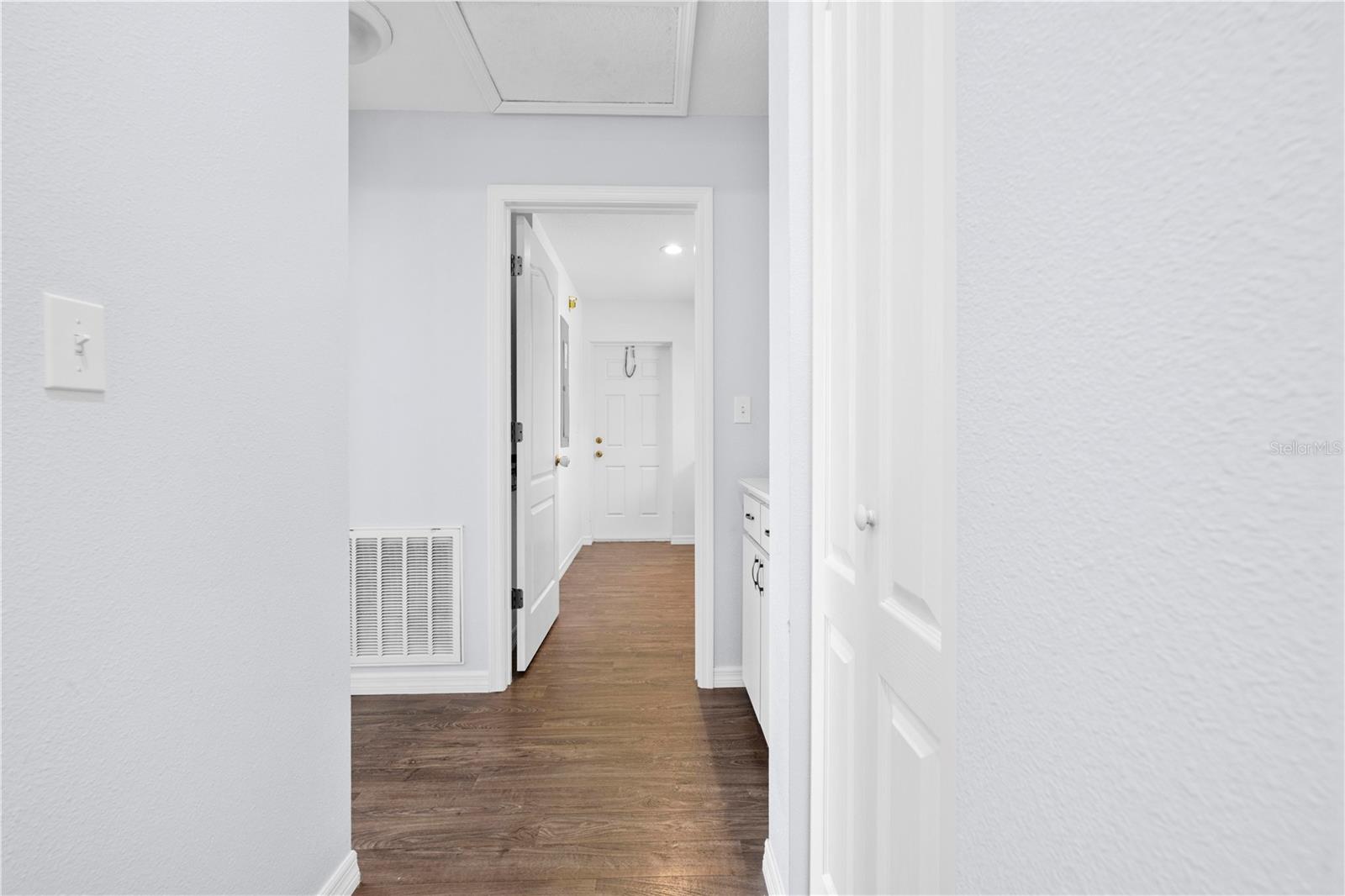 Image 24 of 44 For 8456 Ibsen Drive