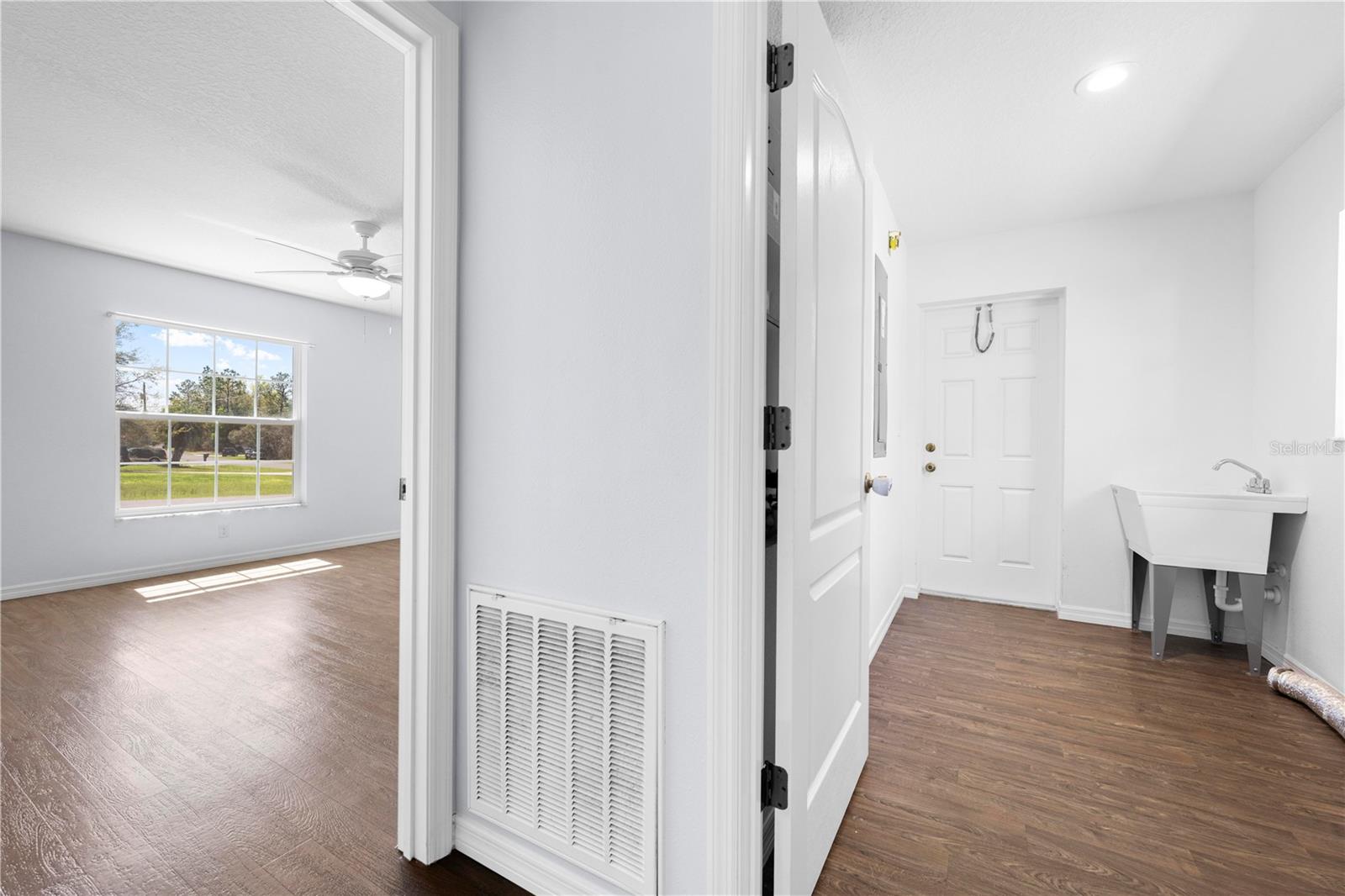 Image 25 of 44 For 8456 Ibsen Drive