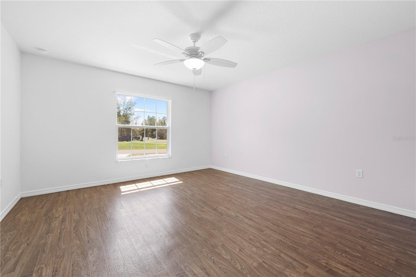 Image 27 of 44 For 8456 Ibsen Drive