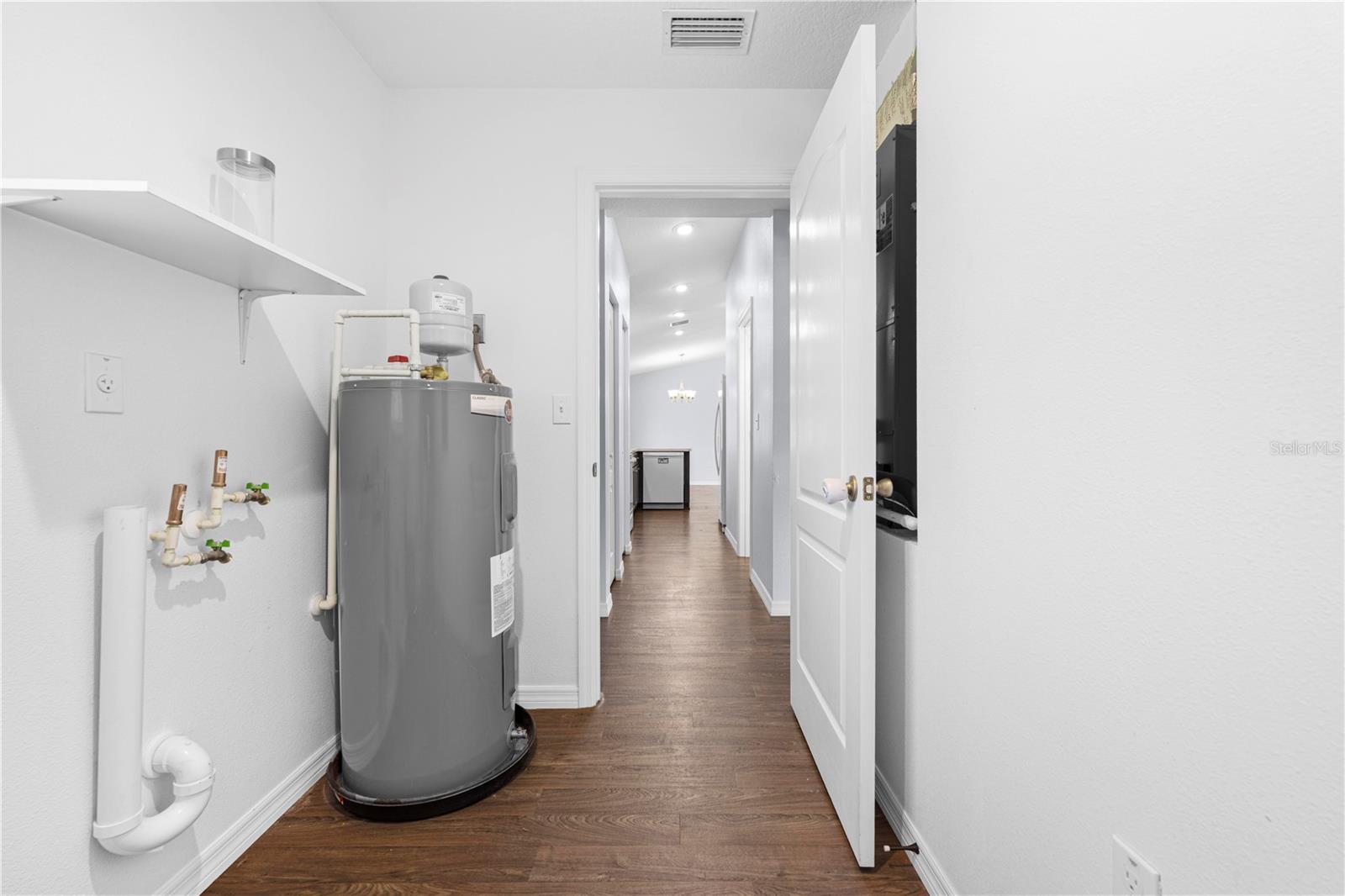 Image 31 of 44 For 8456 Ibsen Drive