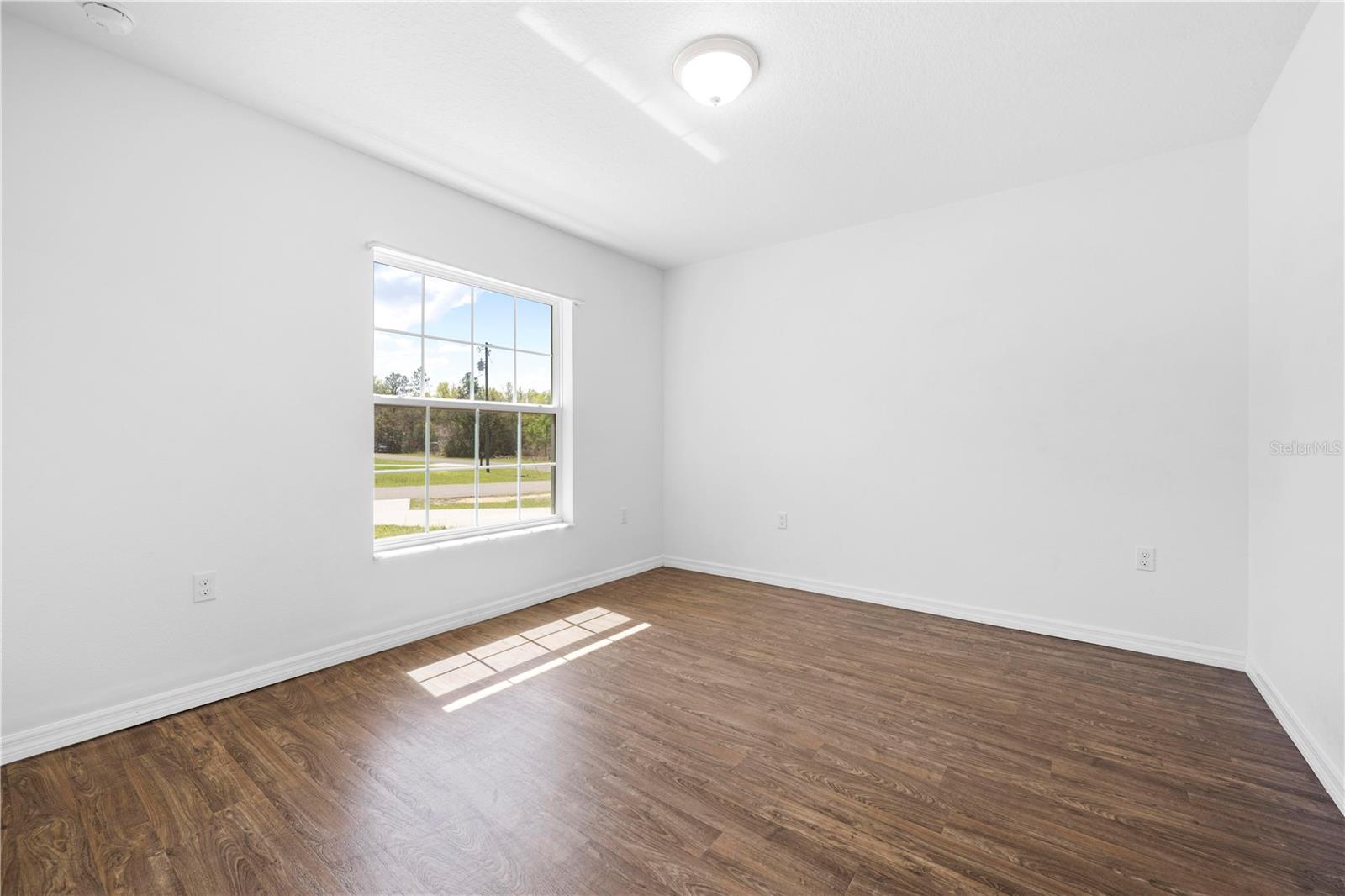 Image 38 of 44 For 8456 Ibsen Drive