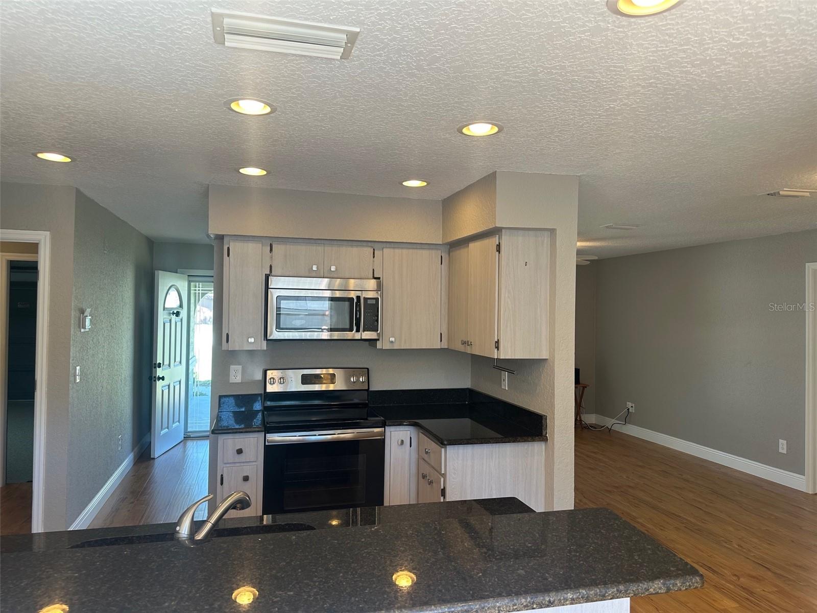 Image 13 of 51 For 1774 Water Lily Drive