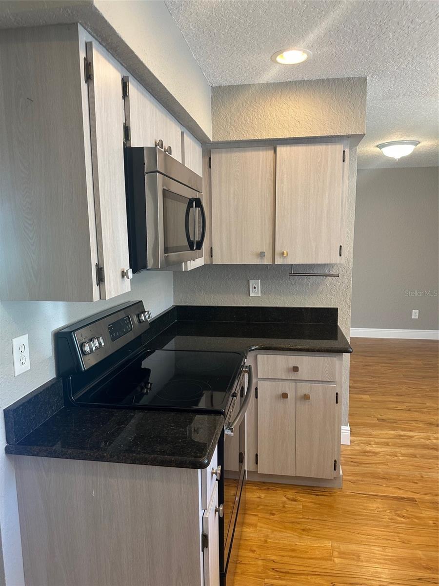 Image 22 of 51 For 1774 Water Lily Drive