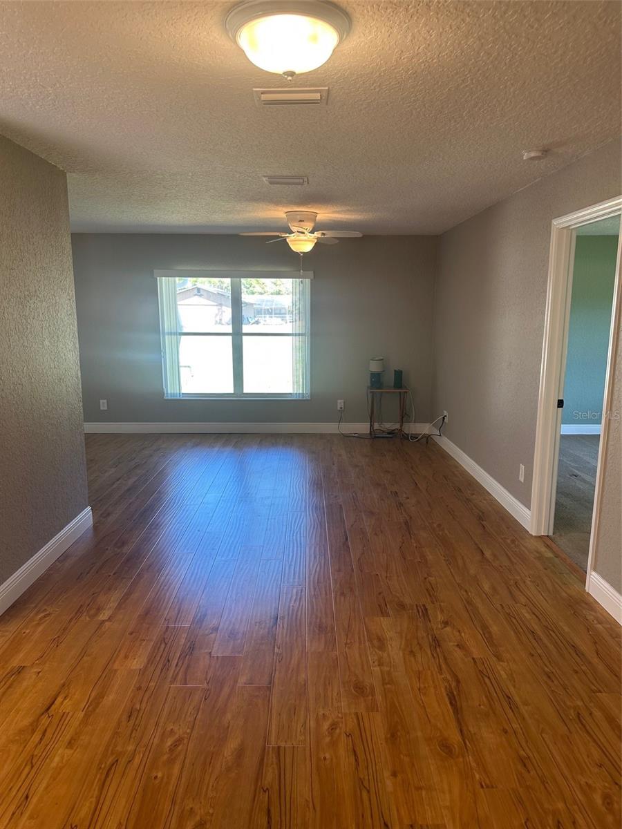 Image 7 of 51 For 1774 Water Lily Drive