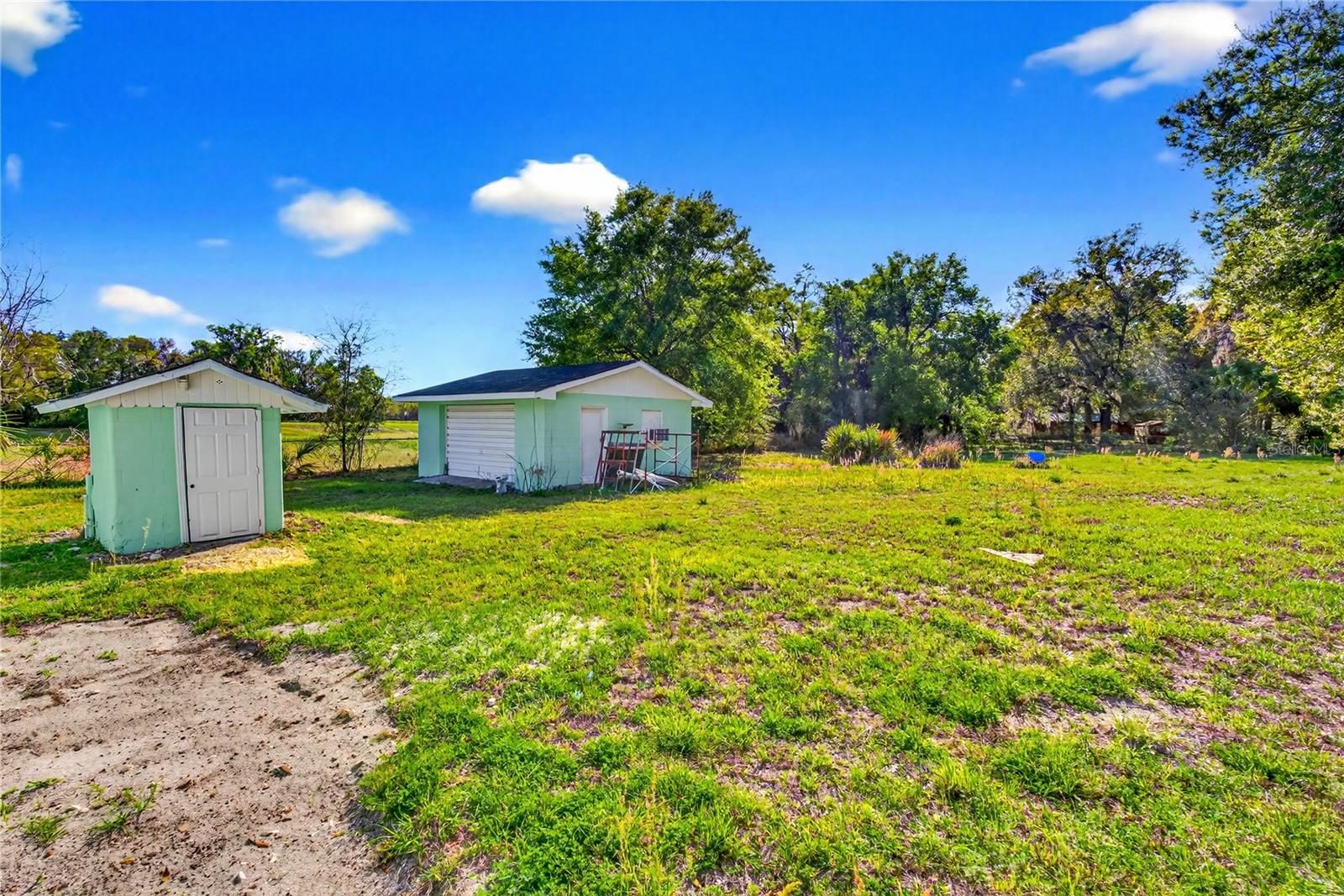 Image 10 of 26 For 2220 1st Avenue