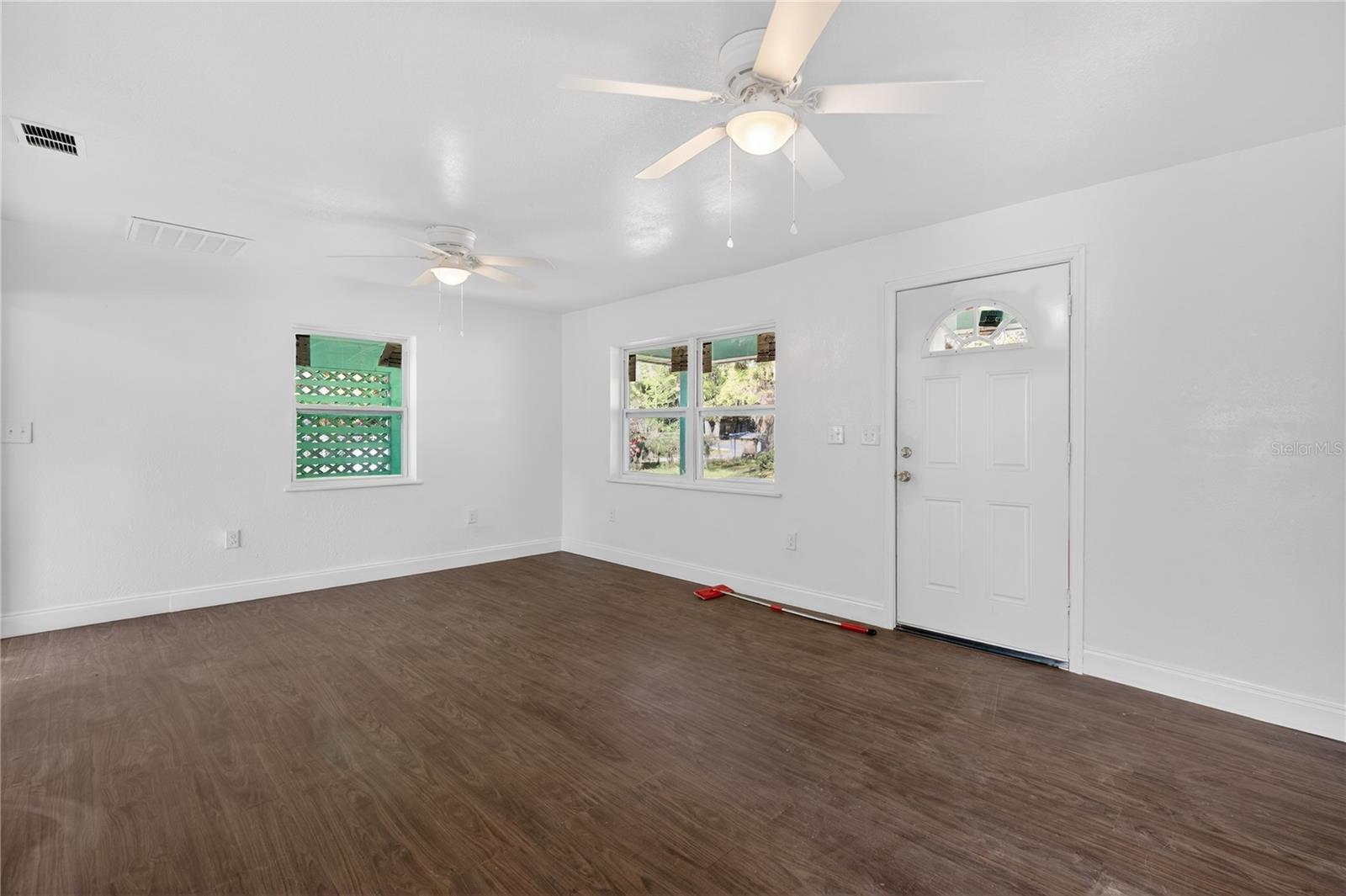 Image 13 of 26 For 2220 1st Avenue