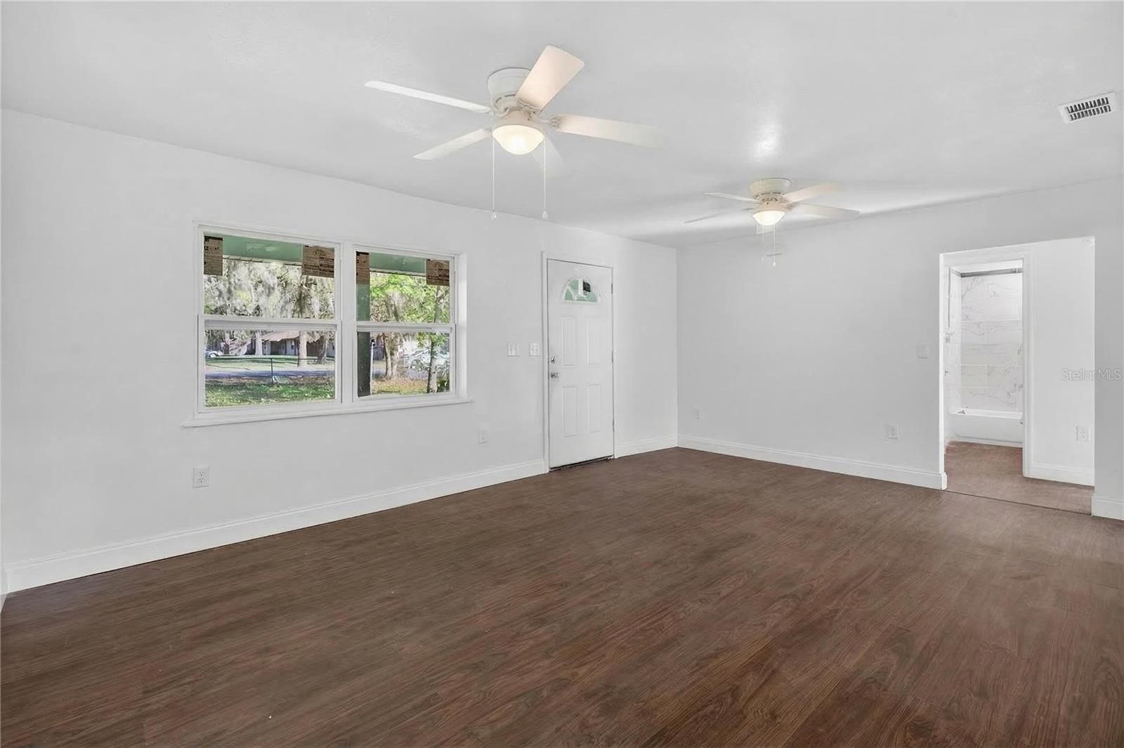 Image 14 of 26 For 2220 1st Avenue