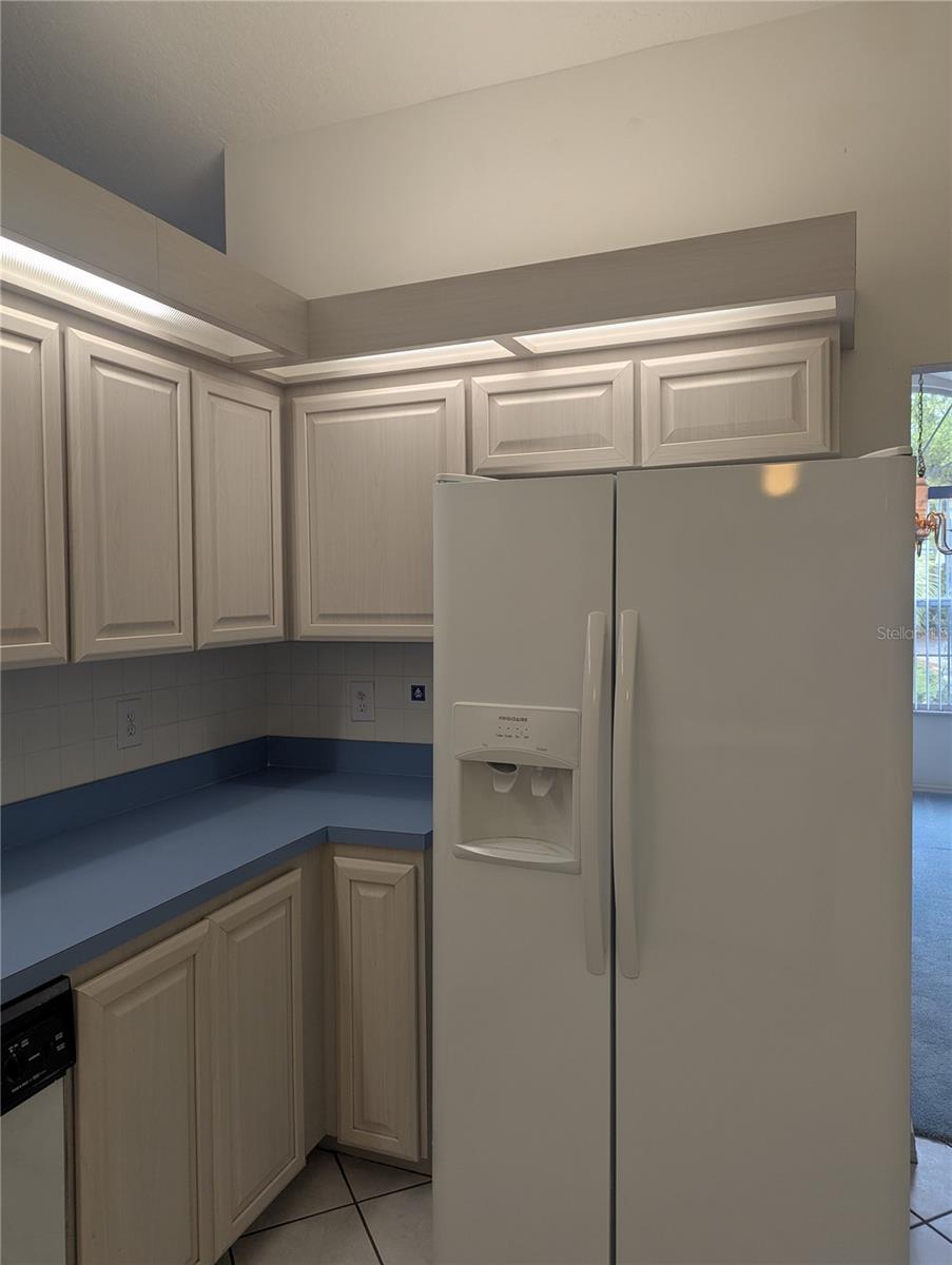 Image 16 of 67 For 10816 83rd Avenue