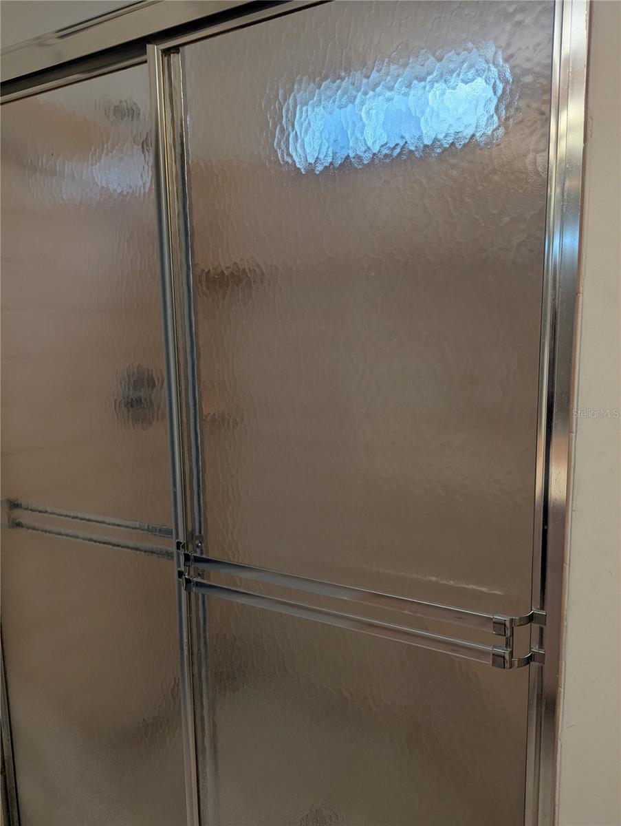 Image 27 of 67 For 10816 83rd Avenue