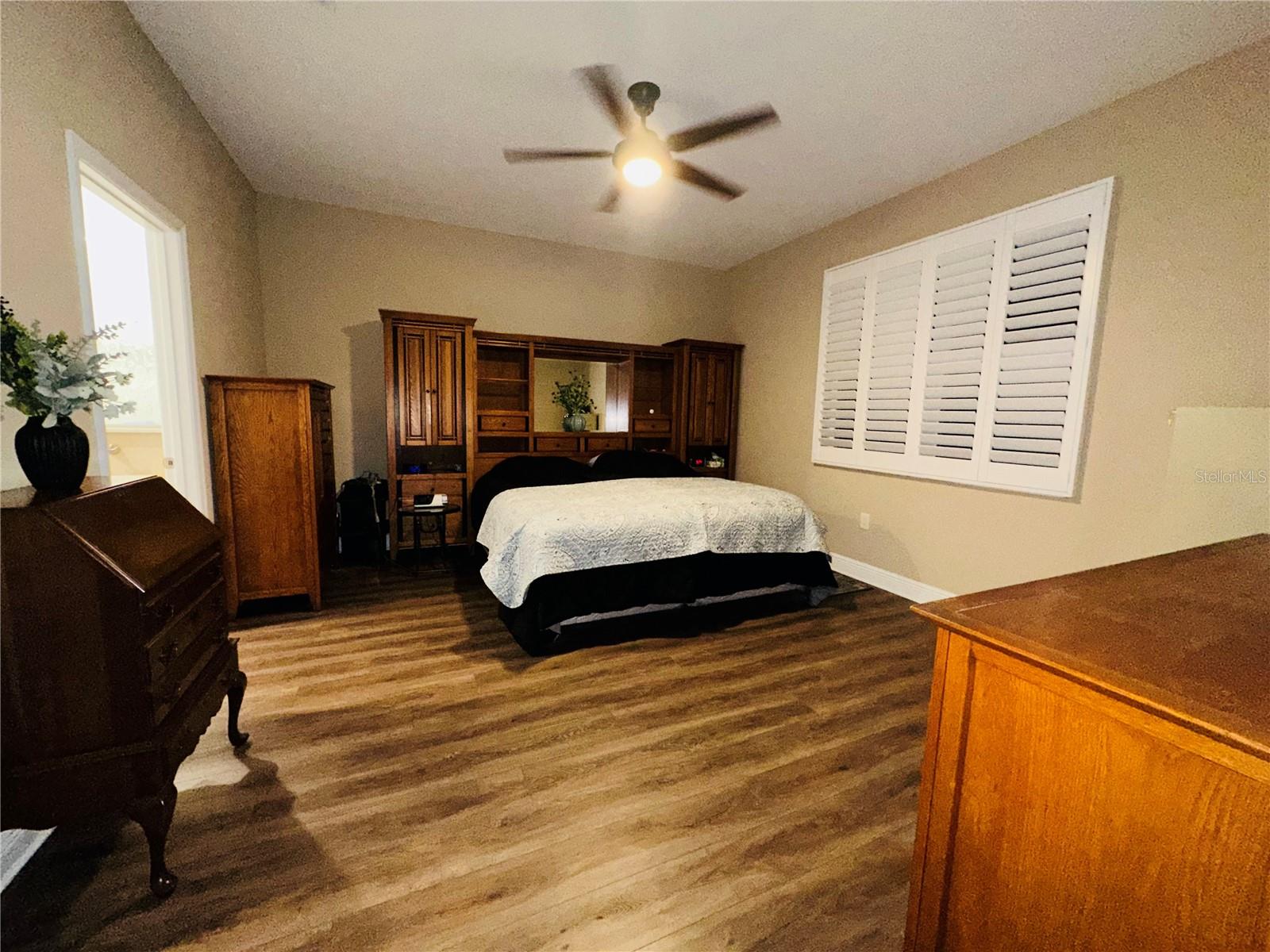 Image 15 of 96 For 8954 75th Loop