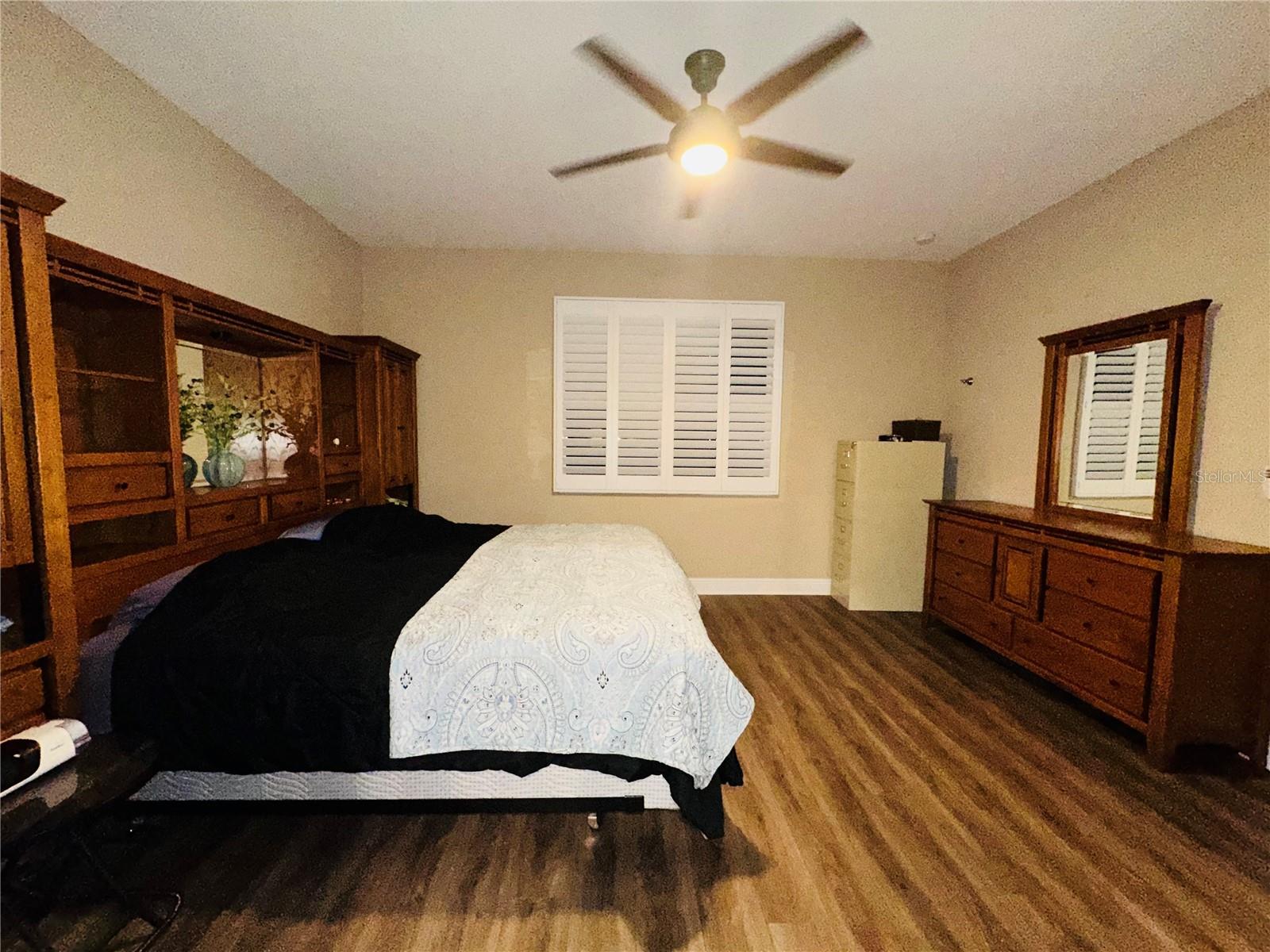 Image 16 of 96 For 8954 75th Loop