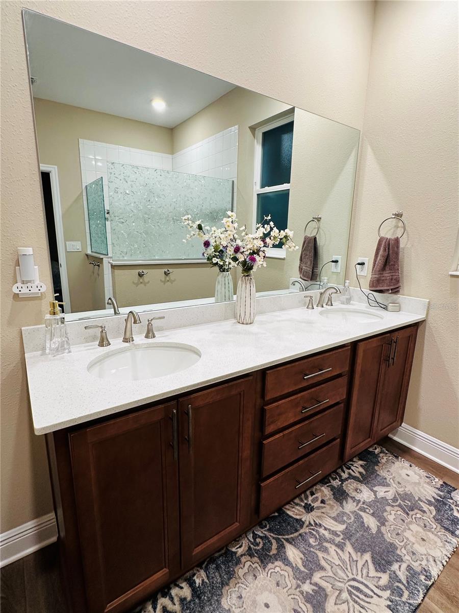 Image 18 of 96 For 8954 75th Loop