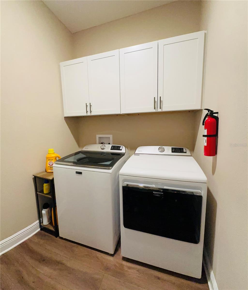 Image 36 of 96 For 8954 75th Loop