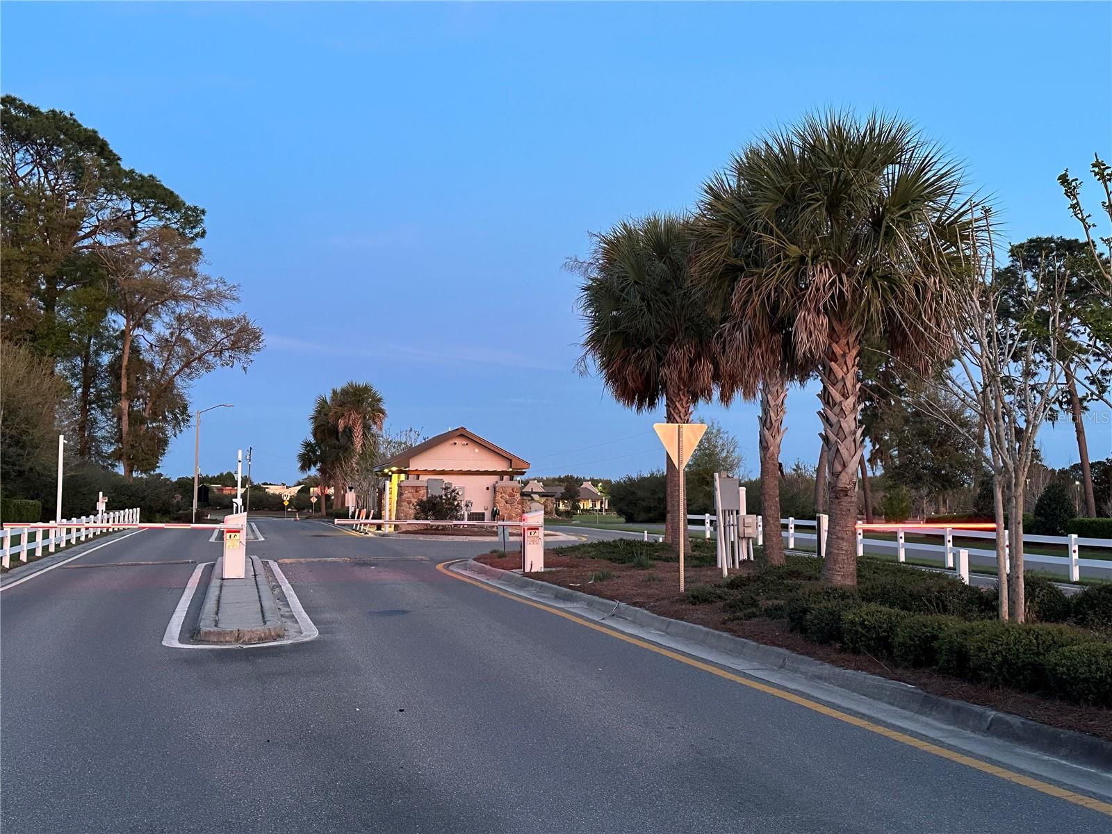 Image 42 of 96 For 8954 75th Loop