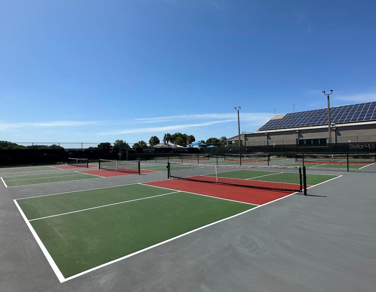 Image 81 of 96 For 8954 75th Loop