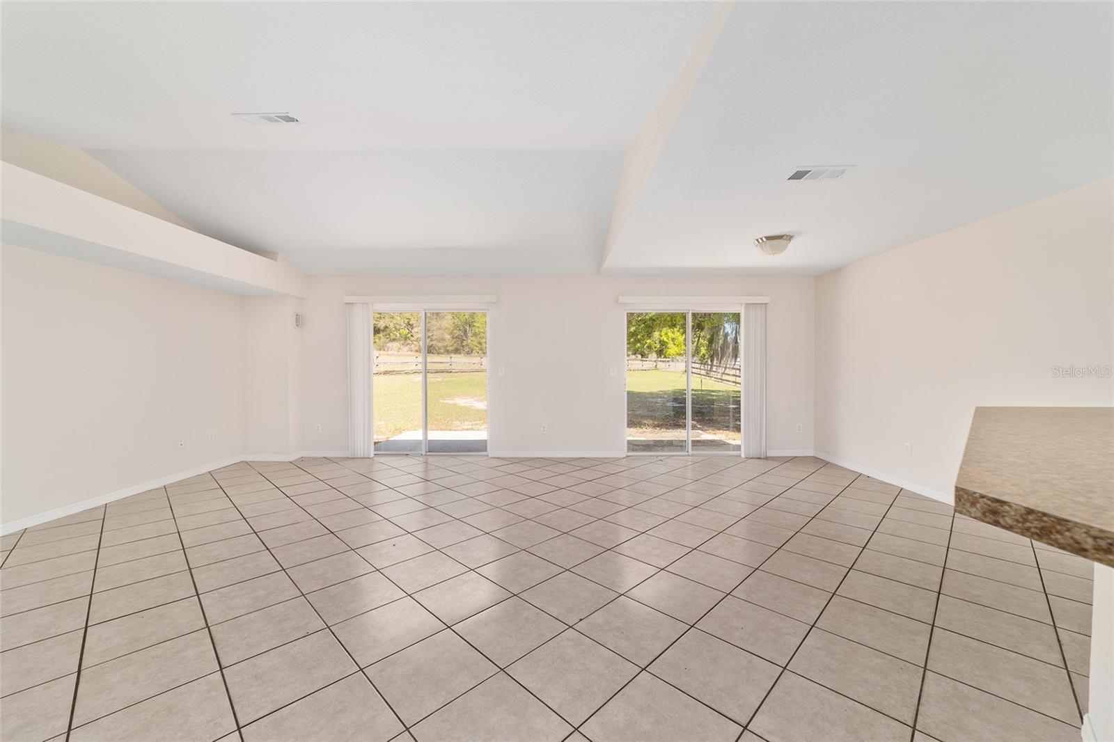 Image 10 of 43 For 3005 18th Court