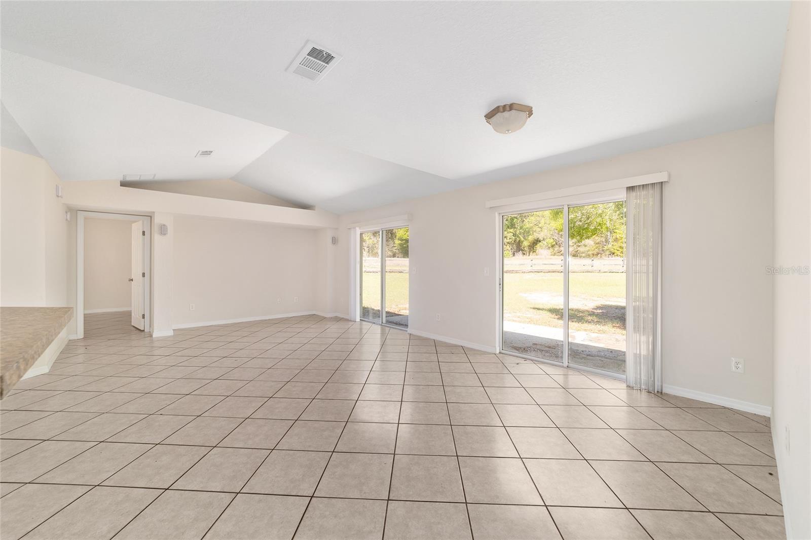 Image 11 of 43 For 3005 18th Court