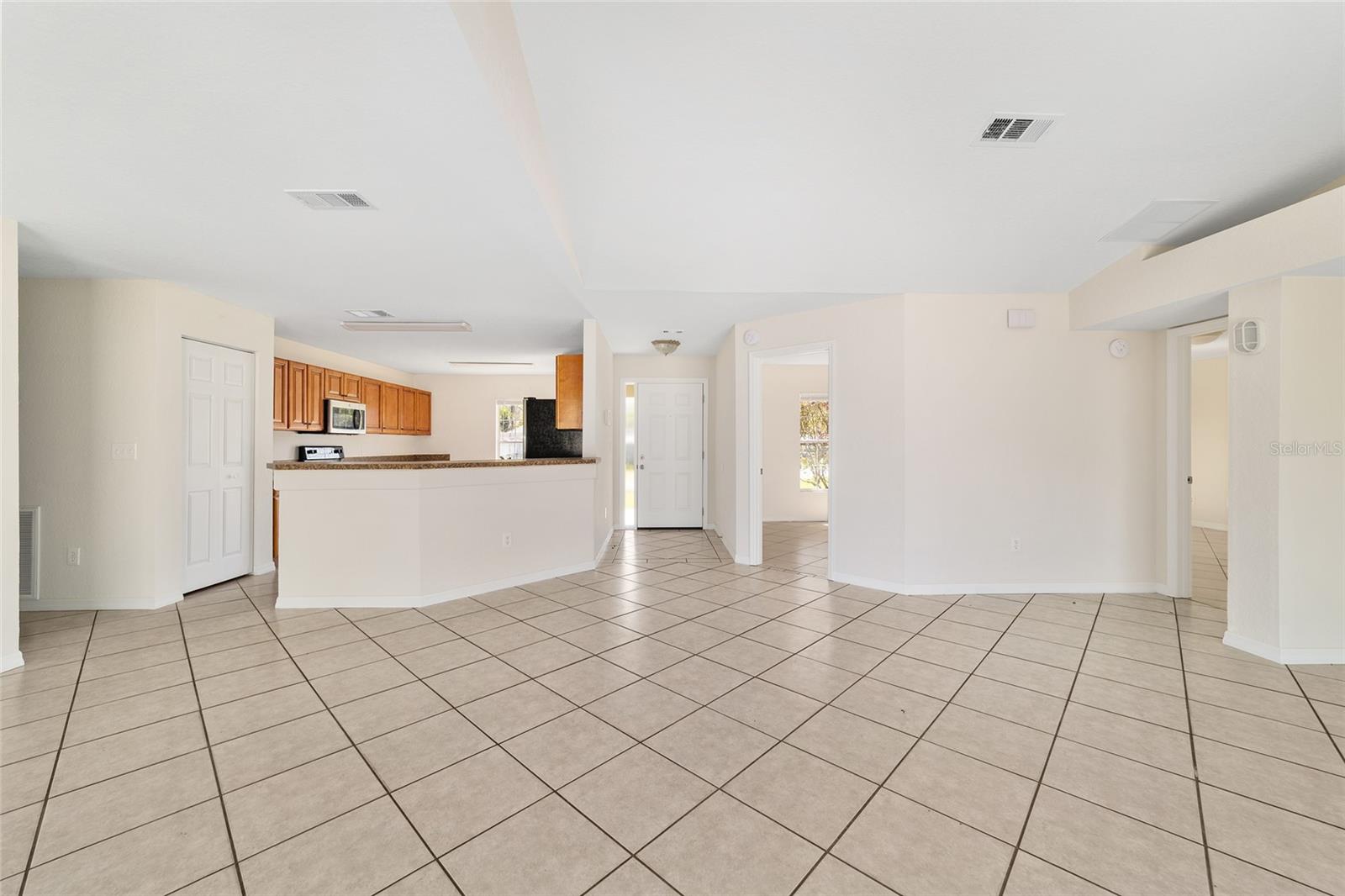 Image 14 of 43 For 3005 18th Court