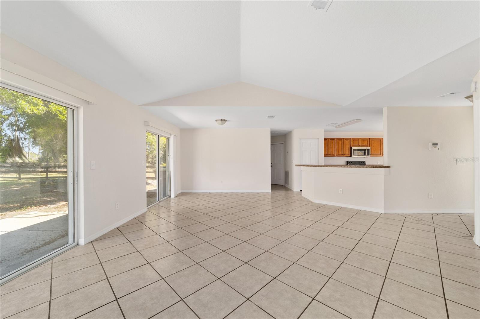 Image 16 of 43 For 3005 18th Court