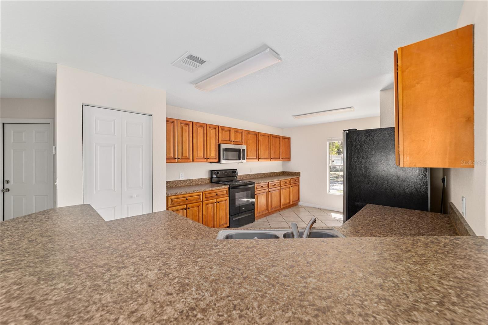 Image 18 of 43 For 3005 18th Court