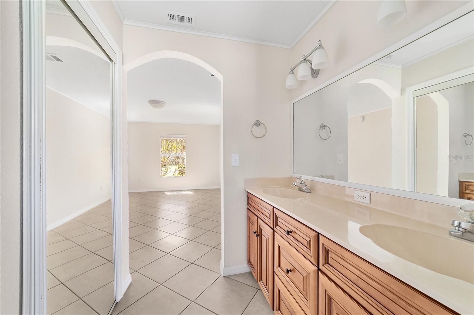 Image 30 of 43 For 3005 18th Court