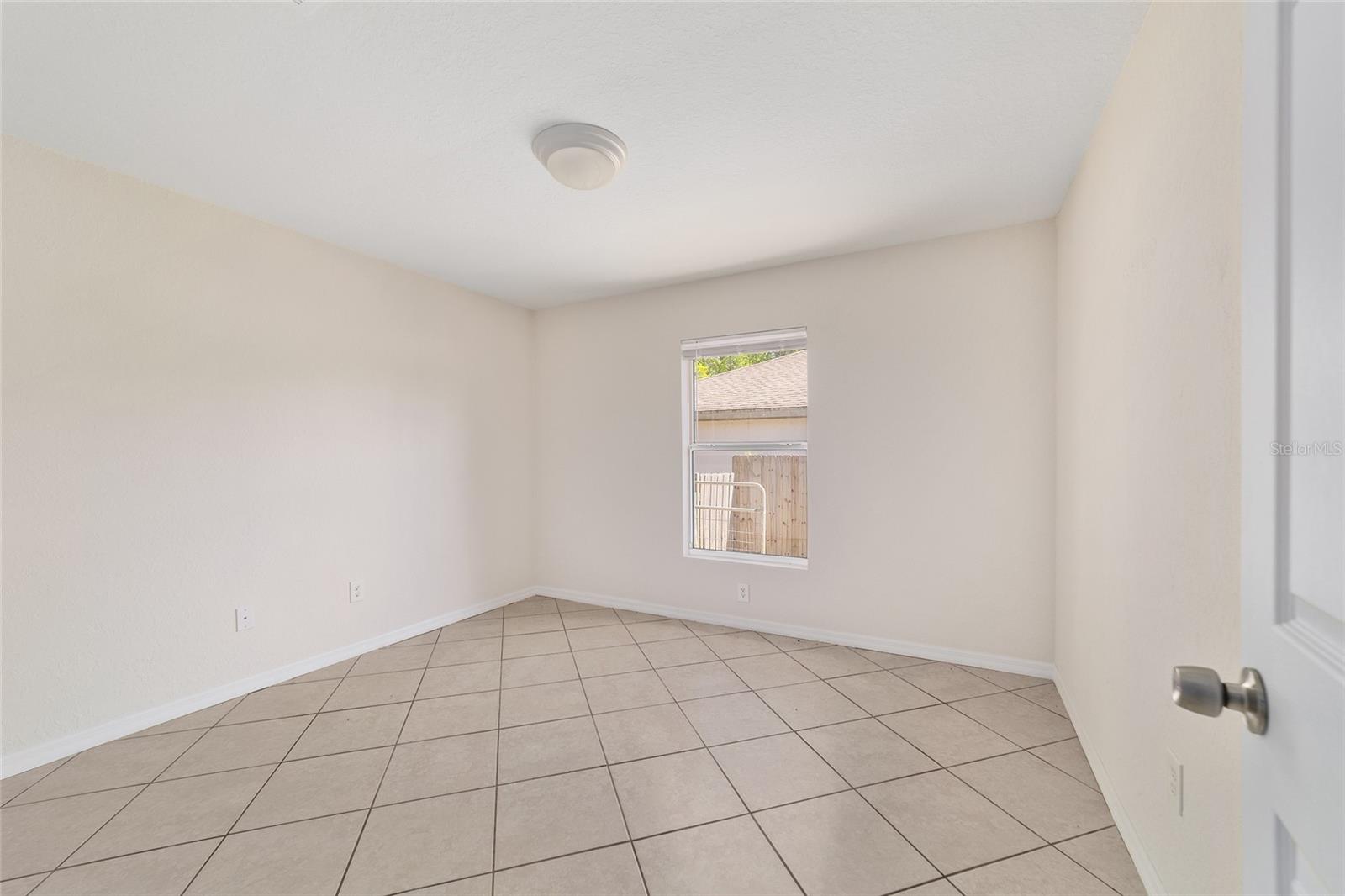 Image 35 of 43 For 3005 18th Court