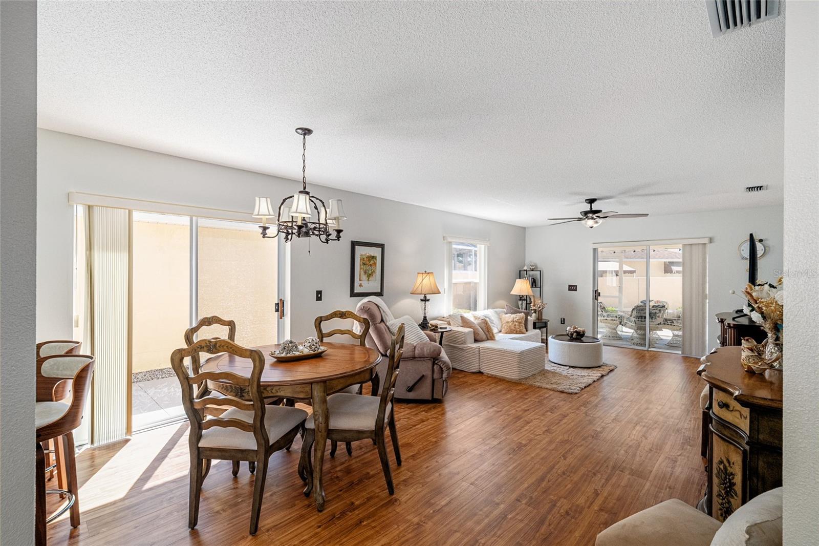 Image 13 of 50 For 1104 San Bernardo Road