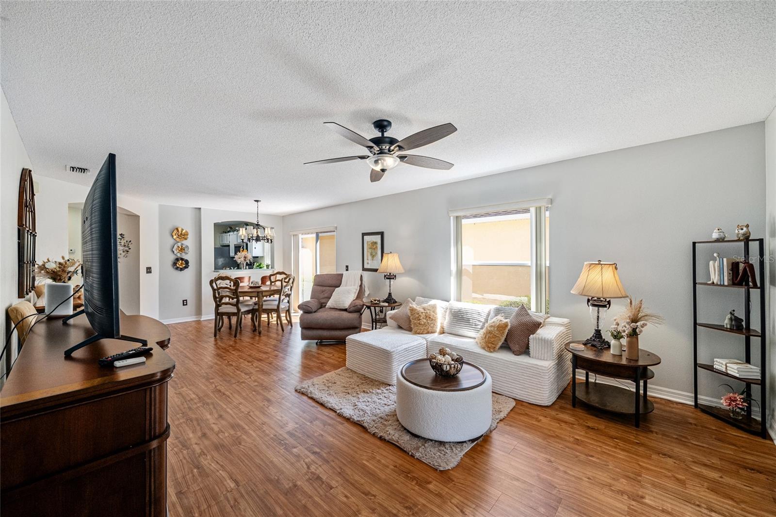 Image 16 of 50 For 1104 San Bernardo Road