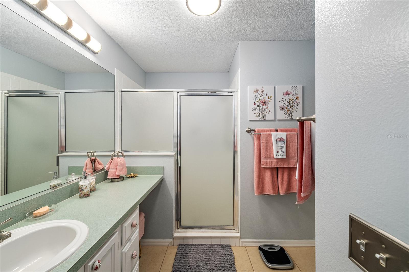 Image 21 of 50 For 1104 San Bernardo Road