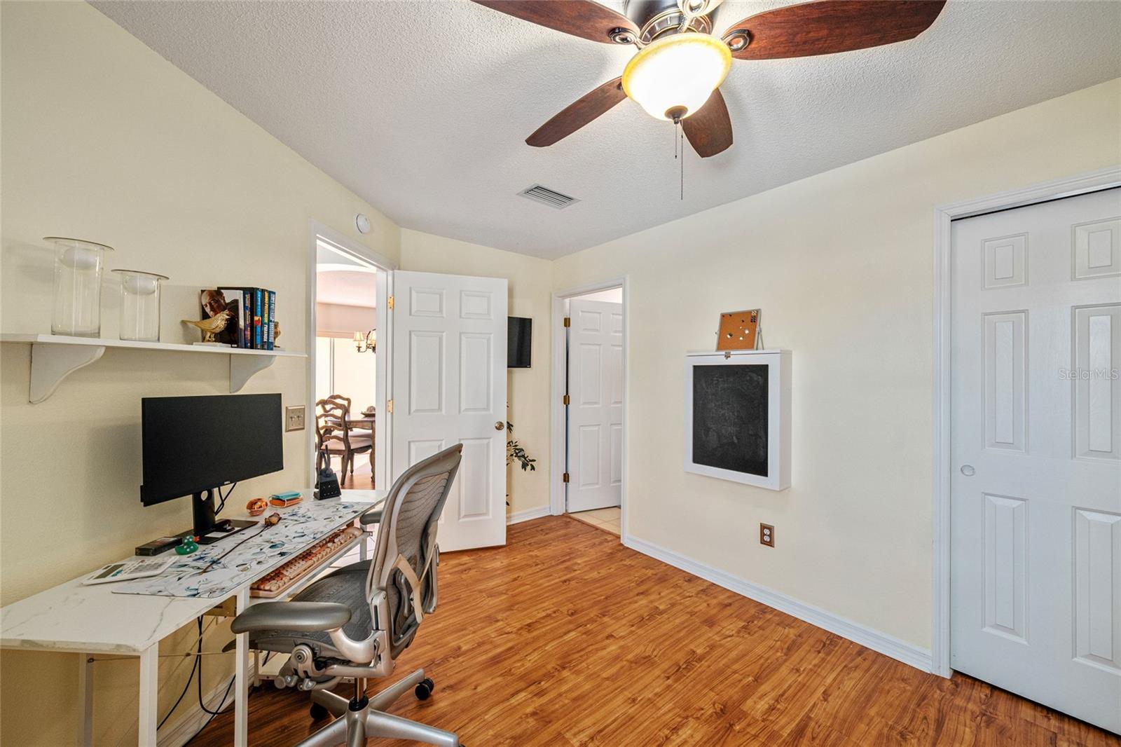 Image 24 of 50 For 1104 San Bernardo Road