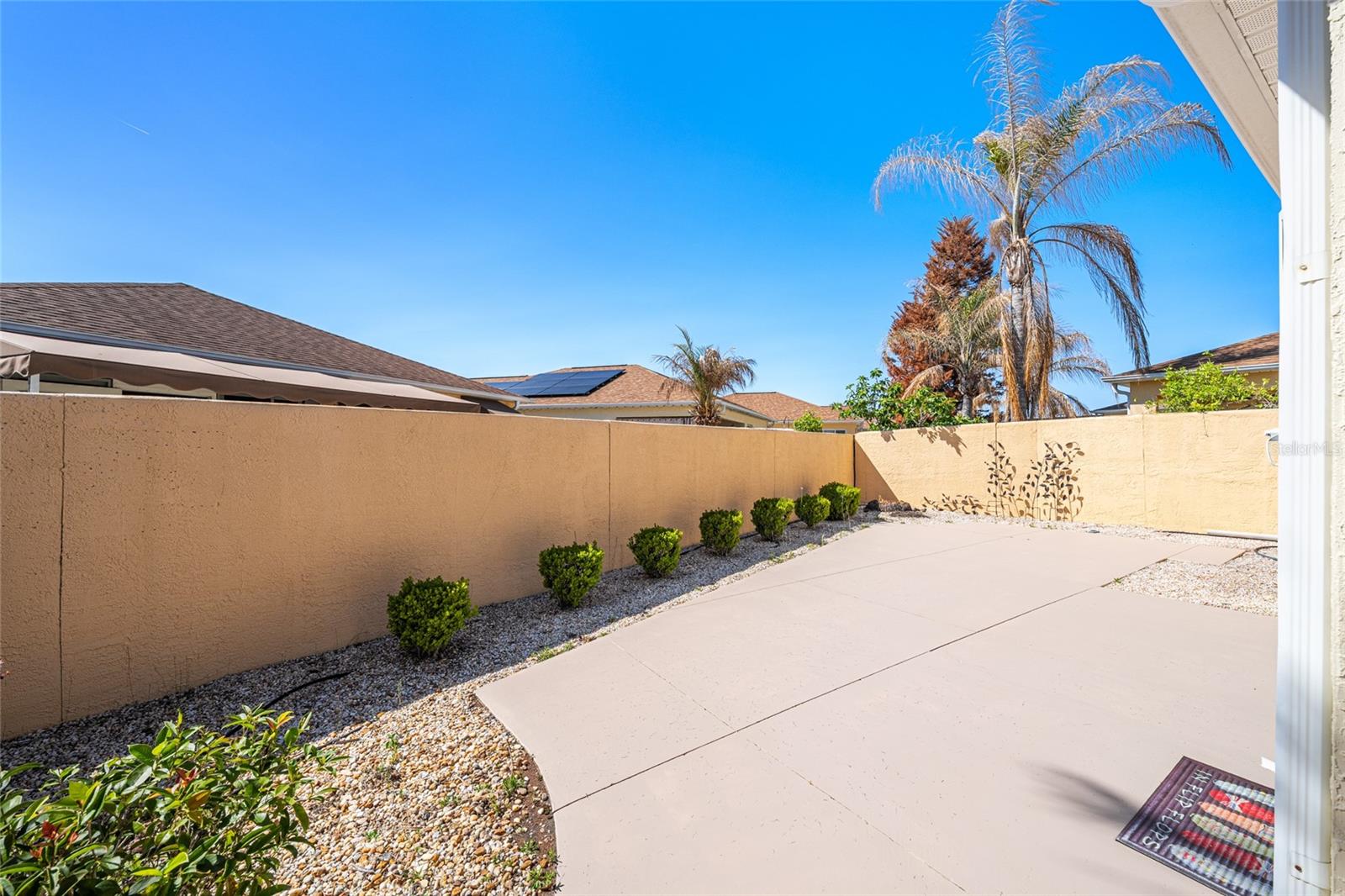 Image 37 of 50 For 1104 San Bernardo Road