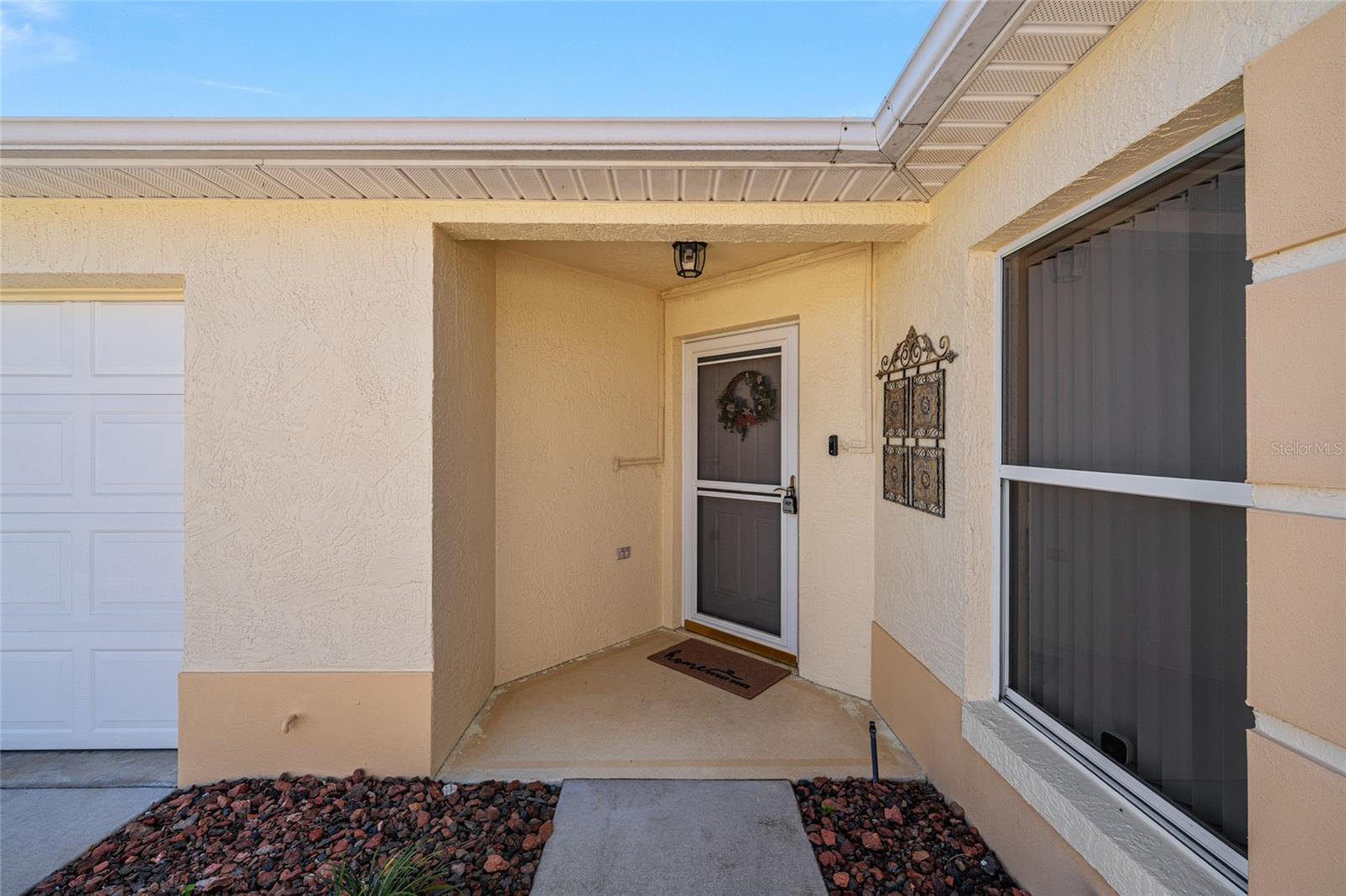 Image 5 of 50 For 1104 San Bernardo Road