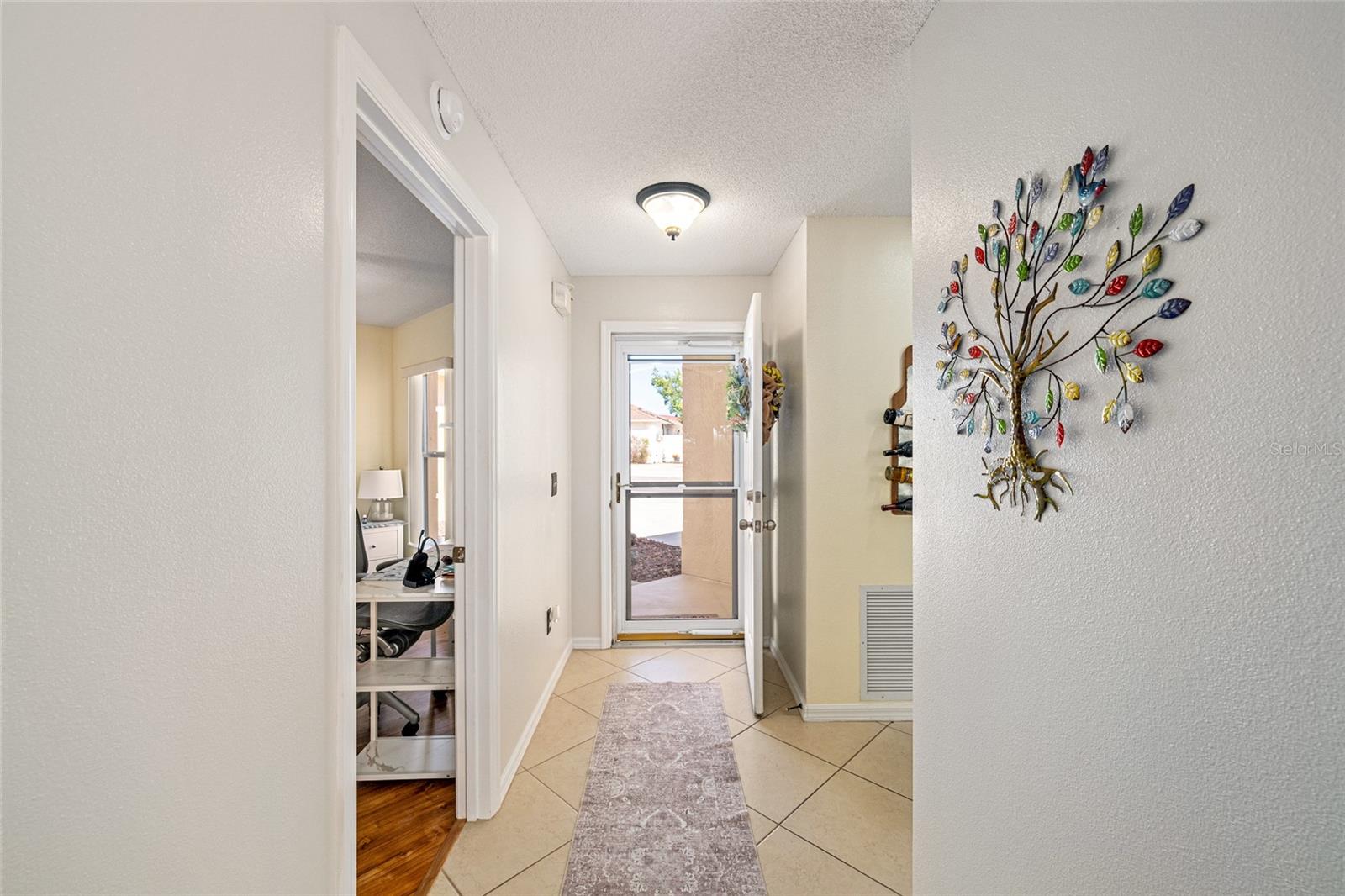 Image 7 of 50 For 1104 San Bernardo Road