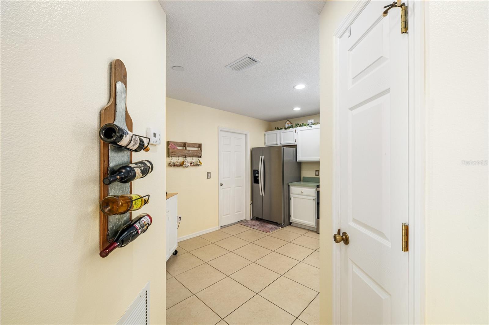 Image 8 of 50 For 1104 San Bernardo Road