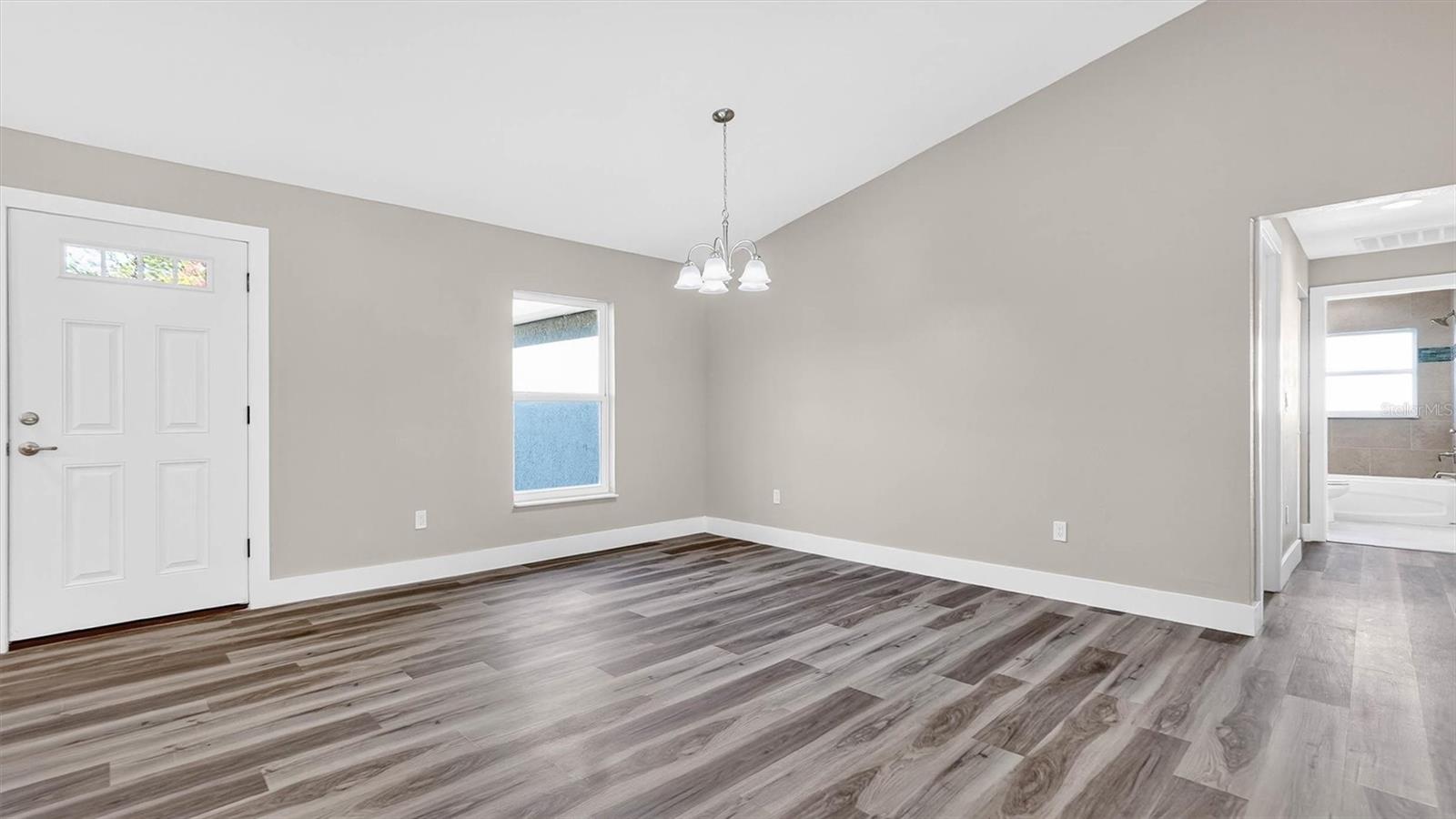 Image 12 of 45 For 11139 Sonnet Terrace