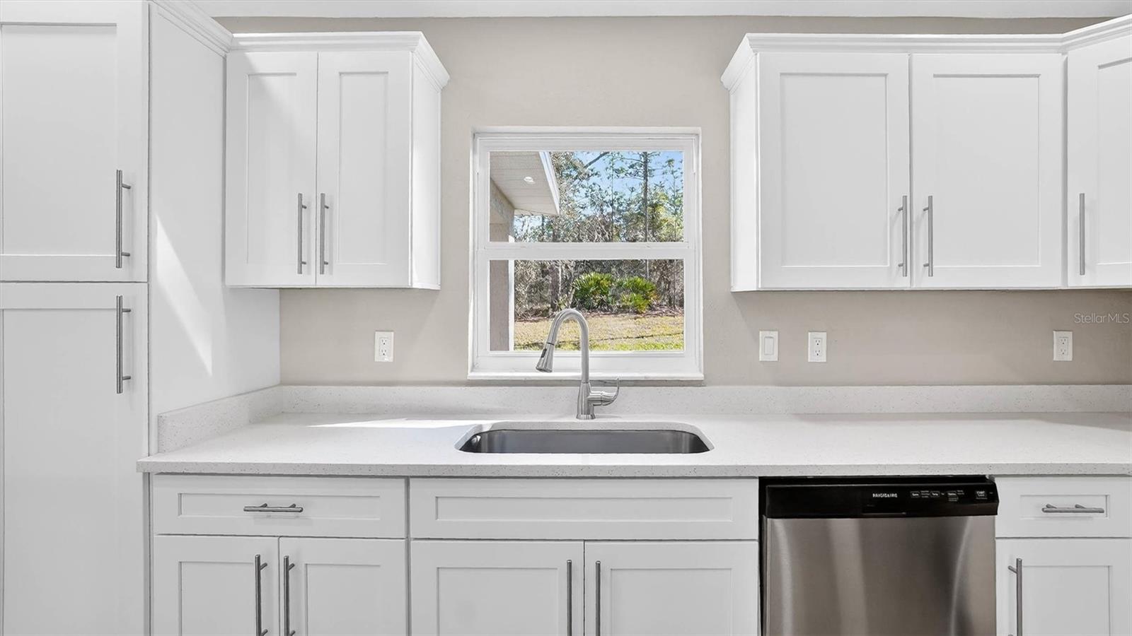 Image 19 of 45 For 11139 Sonnet Terrace